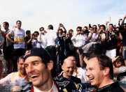 雷火电竞入驻-红牛车队完胜哈斯车队，汉密尔顿关键制胜