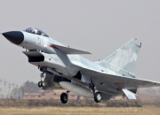 雷火电竞-当沙漠熔岩击穿冰川裂缝，莱万如何成为阿尔及利亚的关键先生