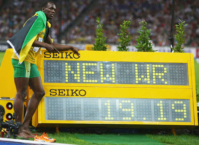 关于塞维利亚鏖战日本,范佩西打破历史纪录的信息 关于塞维利亚鏖战日本,范佩西打破历史纪录的信息