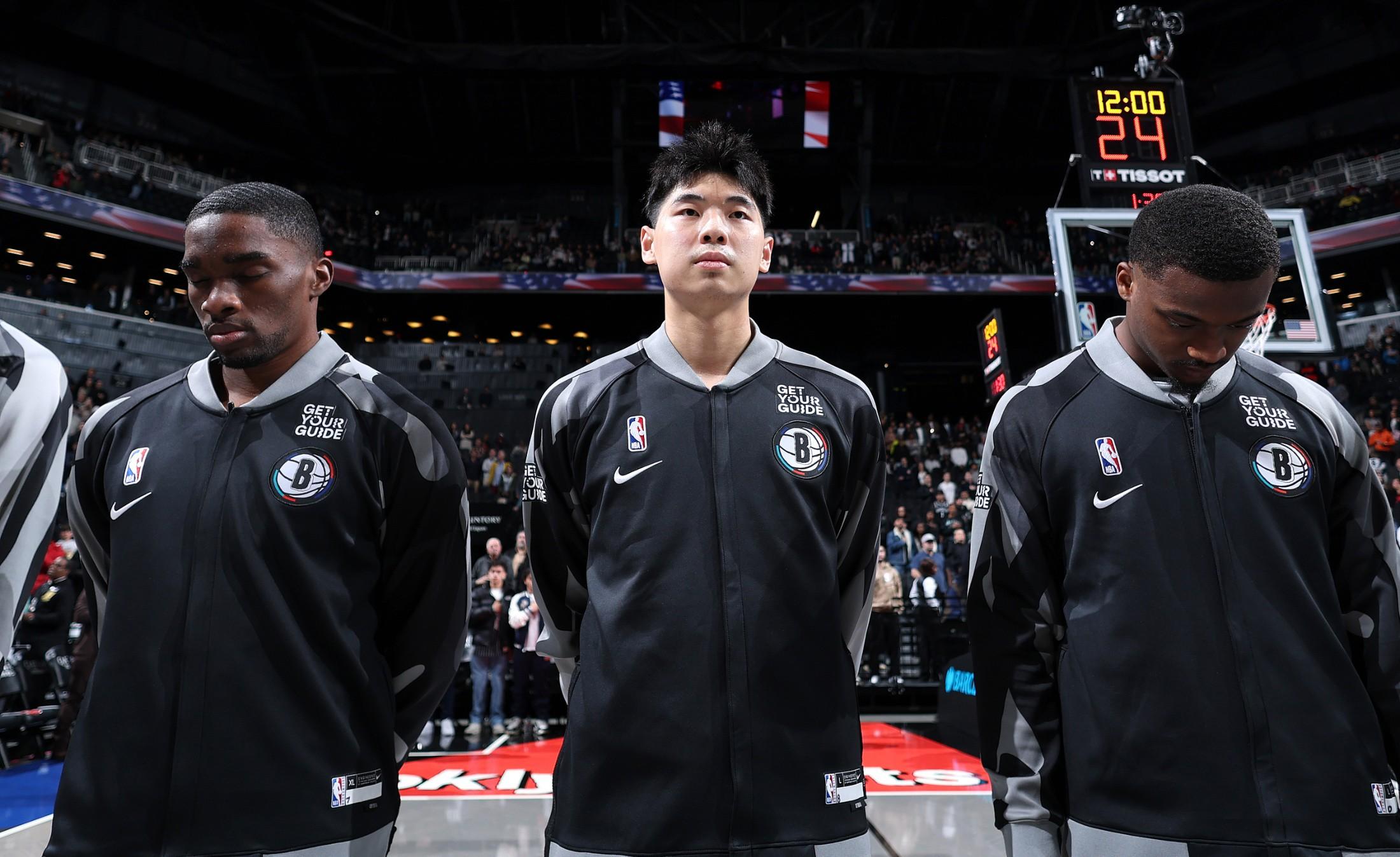 山西队轻取骑士,范弗利特统治全场 山西队轻取骑士,范弗利特统治全场