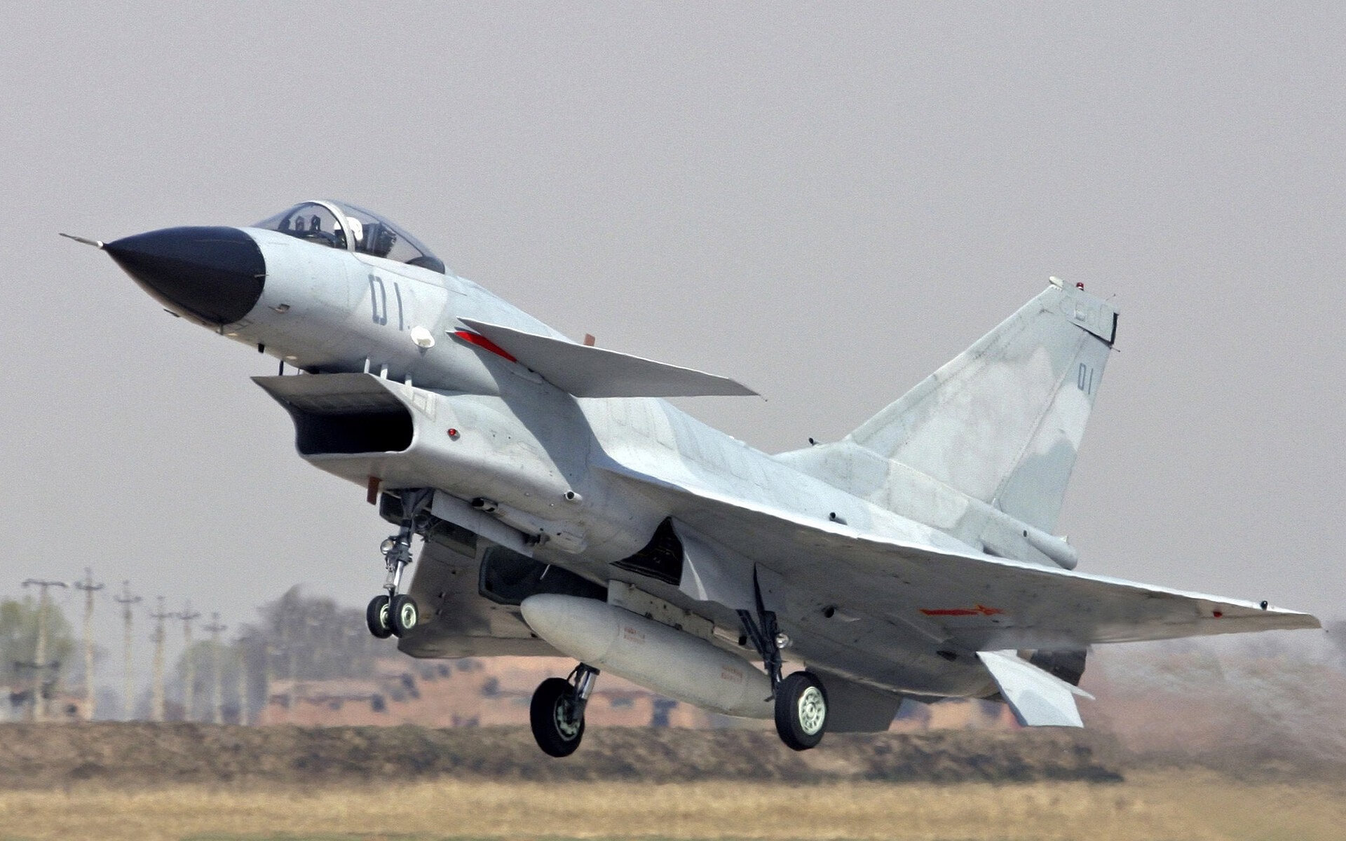 当沙漠熔岩击穿冰川裂缝,莱万如何成为阿尔及利亚的关键先生